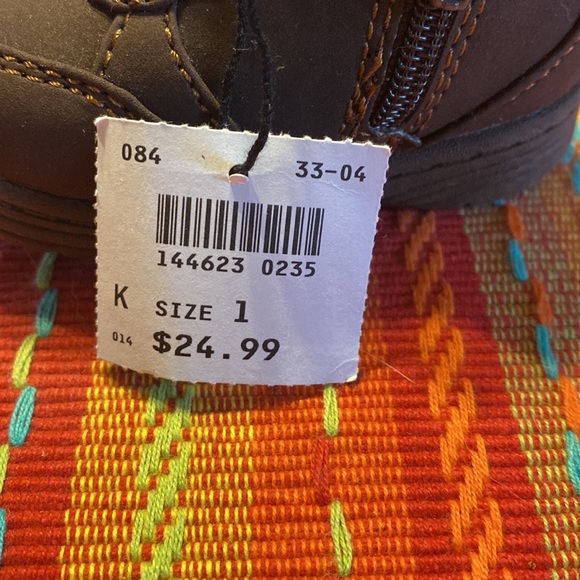 Sesame Street Elmo Shoes - Picture 6 of 6